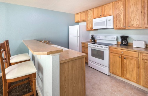 Adelma Beach Complejo | Pesca · Golf · Kayak · Esquí · Galerías de arte · Tiendas de antigüedades · Compras!