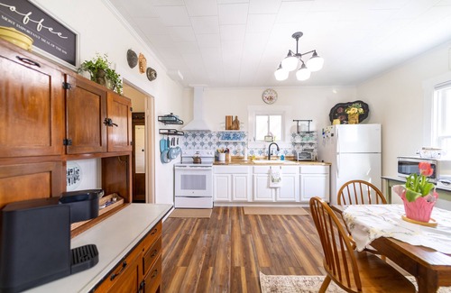 Sparta Cabaña | Five Minute Walk from Downtown Sparta!