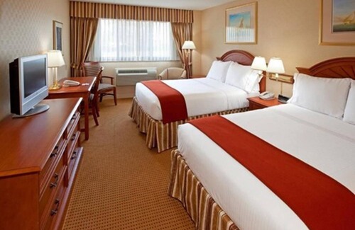 Lawrence Hotel | Five Towns Inn - JFK Airport