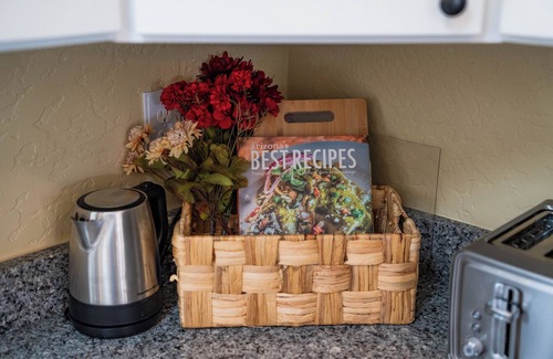 Ponderosa Trails Casa | Flagstaff 4BR Forest Retreat | Walk to Trails & NAU