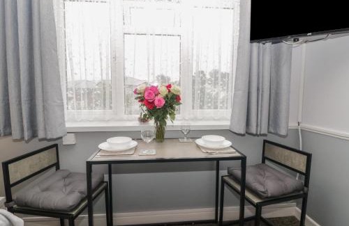 St. Michaels Casa | Flat 4, Big Tree Holiday Flats