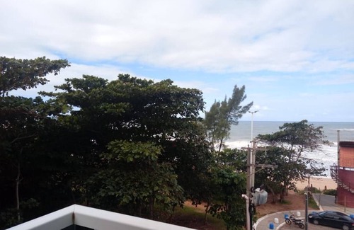 Macae Apartamento | Flat pé na areia com vista internet e ar