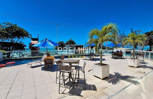 Macae Apartamento | Flat pé na areia com vista internet e ar