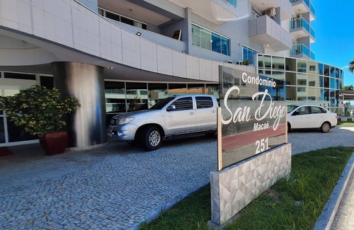 Macae Apartamento | Flat pé na areia com vista internet e ar