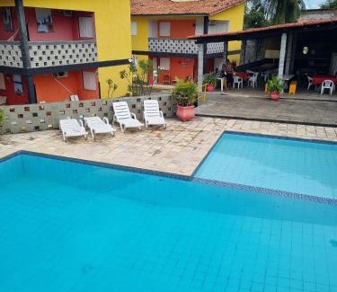 Pilar Casa | Flats no FORTE 200m praia ar piscinas até 8 pessoas portaria 24H