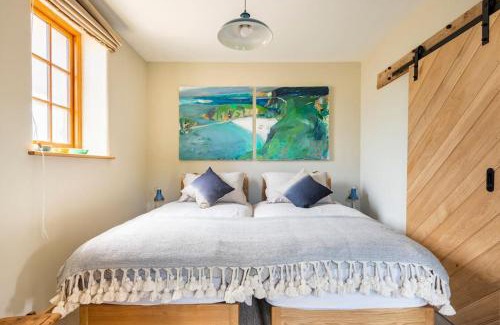 Chillington Casa | Fledgling Barn: stunning new coastal holiday home