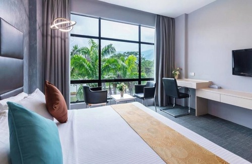 Larut Hotel | Flemington Hotel