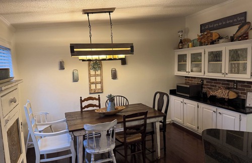 Molena Casa | Flint River Float & Stay!