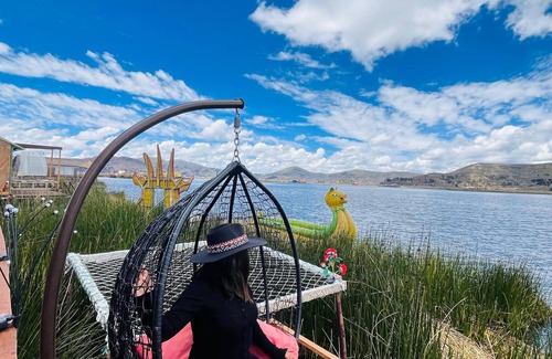 Puno Alquiler De Eote | HOTEL FLOTANTE EN LAGO TITICACA UROS