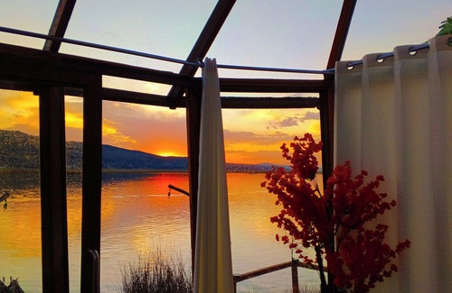 Puno Alquiler De Eote | FLOATING HOTEL IN LAKE TITICACA UROS