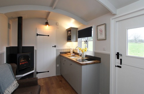 Marsham Cabina | Florence, nestled in a peaceful farm in Marsham, North Norfolk