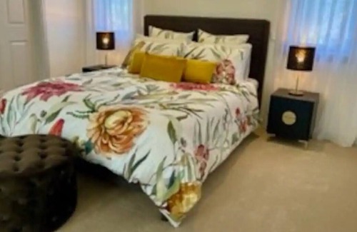 Blewitt Springs Cabaña | Flower Farm Retreat