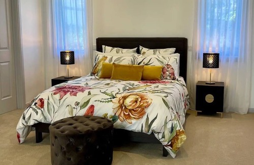 Blewitt Springs Cabaña | Flower Farm Retreat