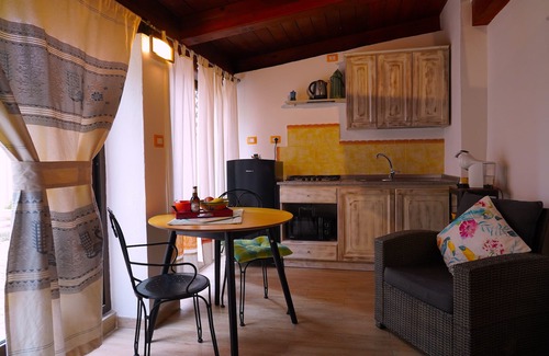 Alghero Apartamento | Flowery Inn Villa