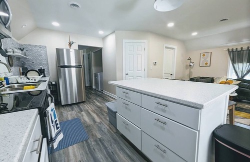 Flushing Apartamento | Flushing Centennial Farmhouse,Apt B-Fully stocked