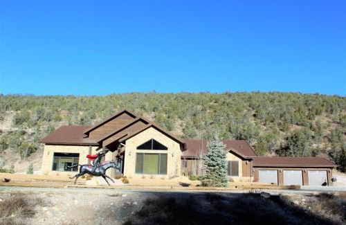 Alto Casa | Flying Bear Ranch