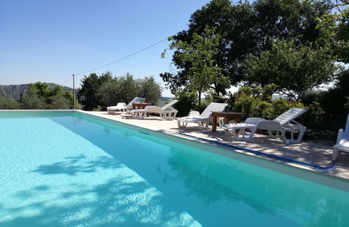 Montefino Casa | Fonte Pecorale "la Stalla" "Oasis de descanso y relajación" y piscina climatizada