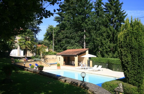 Sarlat-la-Caneda Historic Center Casa | Se alquila pequeña casa de campo ubicada en el corazón de p. negro