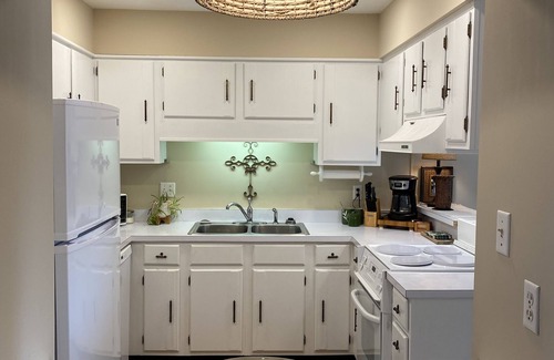 Georgetown Casa | FOR SALE Peaceful Waterfront/ Bay 2 bed/1.5 ba Belle Isle Yacht Club Georgetown