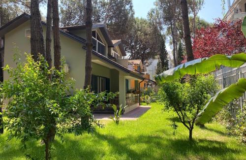 Golem Villa | Forest Cottage - middle of forest & near the beach