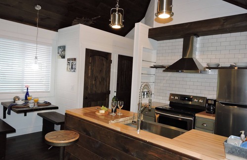 Mineral Bluff Casa | CASA DEL BOSQUE * ¡LA ESCAPADA PERFECTA DE LOS PARES !! NUEVA TINA CALIENTE