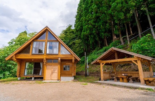 Gujo Alquiler De RV | Forest House Capacity 8 people With separate / Gujo City Gifu