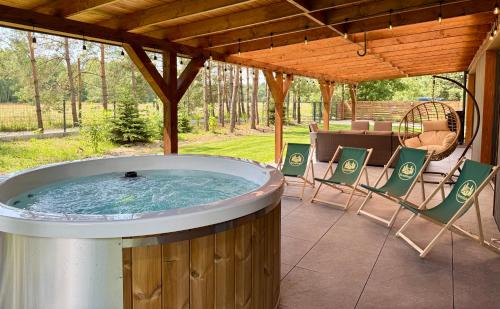 Checiny Casa | Forestland