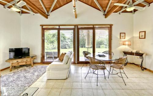Norfolk Island Casa | Forrester Court Cliff Top Cottages