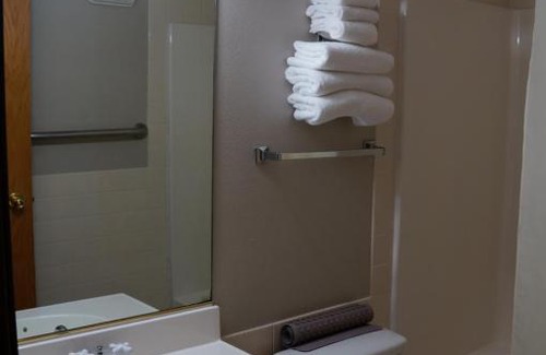 Lake Andes Hotel | Fort Randall Casino & Hotel