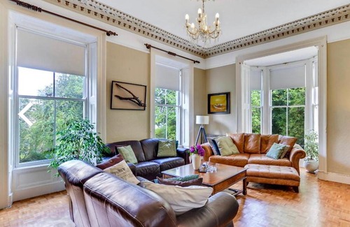 Londonderry Villa | Fountain Hill House