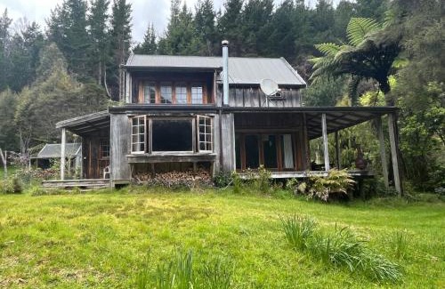 Saint Omer Casa | Four Fathom Bay Retreat