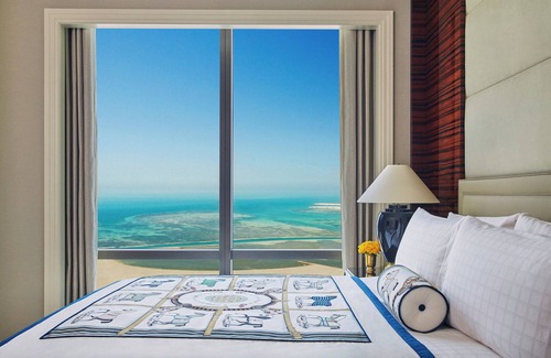 Manama Hotel | Four Seasons Hotel Bahrain Bay