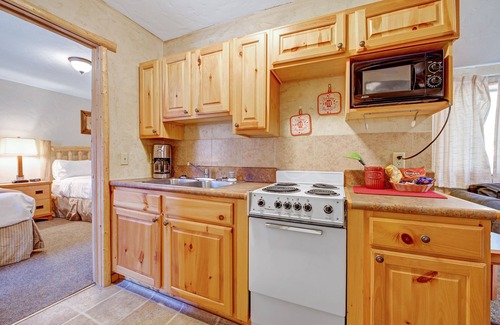 South Fork Hotel | Four Seasons Lodge