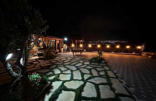 Masade Chalet De Esquí | Four seasons view