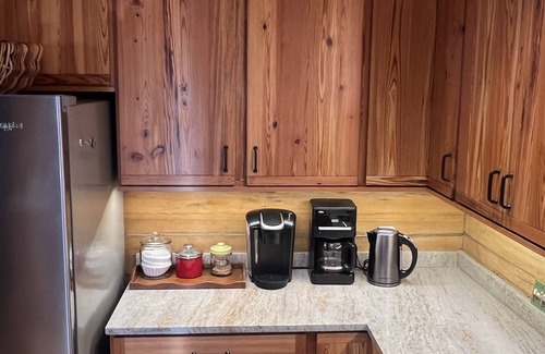 Saluda Cabina | Retiro de cuatro vientos en el río verde