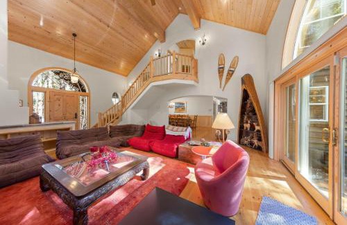 Truckee Casa | Fox Crossing at Tahoe Donner by Tahoe Getaways - 3BR Vacation Rental w Forested Views & HOA Amenities!