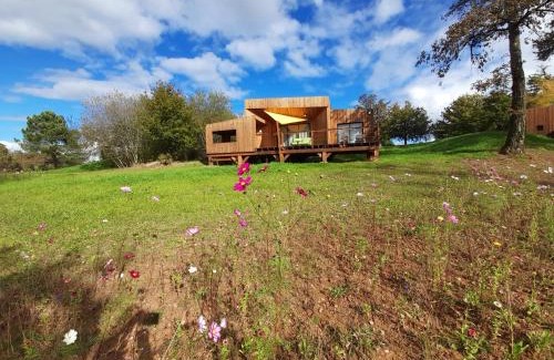 Saint-Felix-de-Reillac-et-Mortemart Hotel | Les Lodges du golf de la Marterie