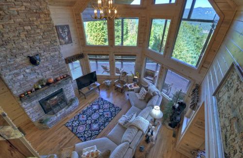 Mineral Bluff Casa | Fraggle Rock - Full Mountain View wGame Room