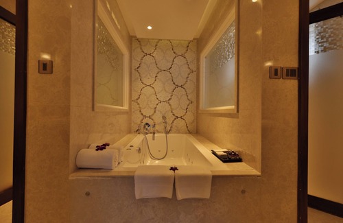 Devikolam Hotel | Fragrant Nature Munnar - A Classified Hotel