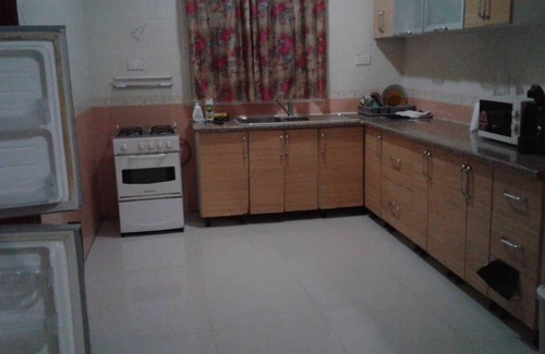 Old-Yundum Villa | Frank & Haddy Paradise + Sistema de respaldo + Celular WiFi Internet + Piscina de vecinos