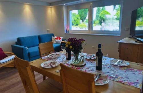 Großhabersdorf Apartamento | Frankenherz-Apartments - Premium Wohnung mit Terrasse, nahe Playmobil-Funpark & zur Messe, Self-Check-In