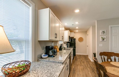 Clarksville Casa | Franklin Haven by Johnathan (1010 Franklin, #A)