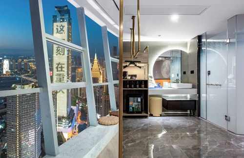 Yuzhong Hotel | Fraya High - altitude Future Hotel