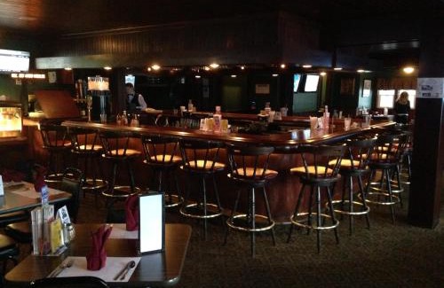 Norwich Hotel | Fred's Inn Restaurant & Lodging