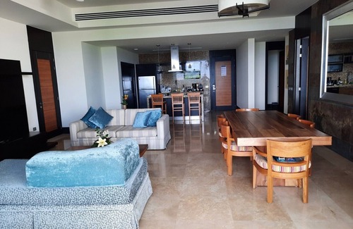 Nuevo Vallarta Villa | ¡La mejor escapada tropical para parejas o familias, además de golf y masajes gratis!