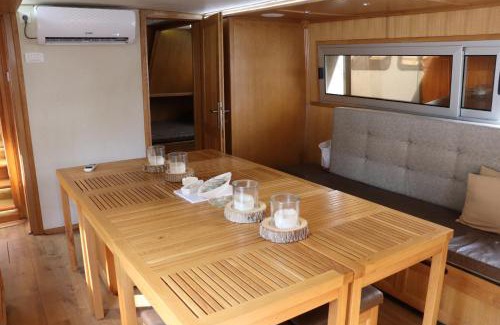 Belgrade Alquiler De Eote | Free Room Boat Apartment