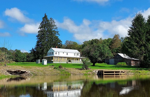 Fishs Eddy Casa | FRENCH WOODS FARMHOUSE | TimeOut NY's Pick in Hancock