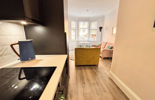 Glasgow Apartamento | Fresh apartment in heart of Southside of Glasgow
