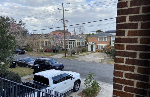 Uptown Historic District Casa | Fresh Uptown Shotgun Steps from Magazine Street