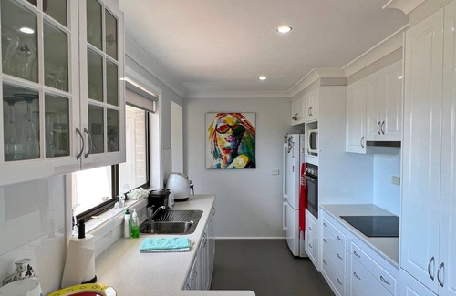 South West Rocks Casa | Freshly painted 4 bedroom home only a short drive into the heart of our CBD and our fabulous beache